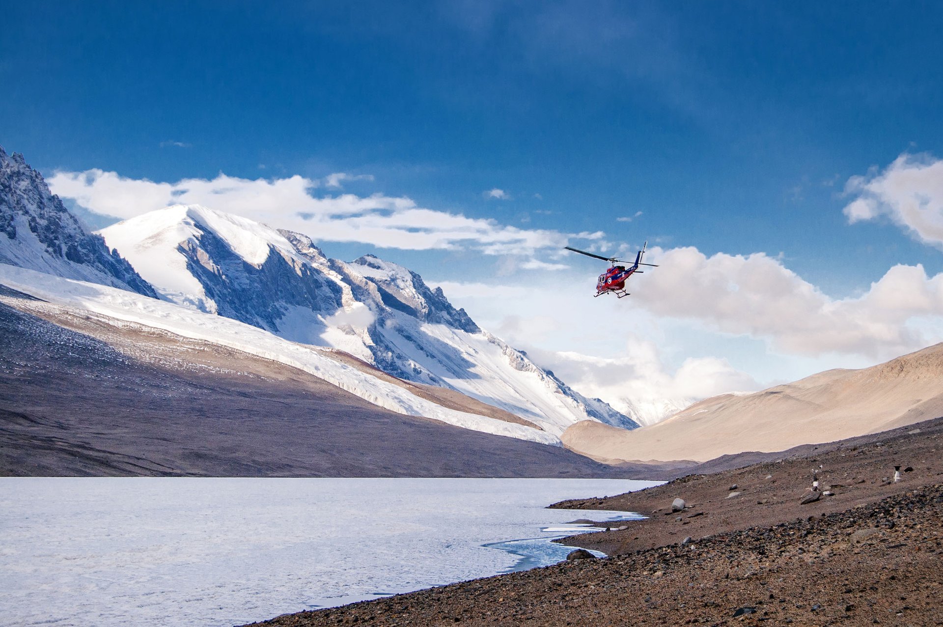 Antarctica lakes are a repository for ancient black carbon