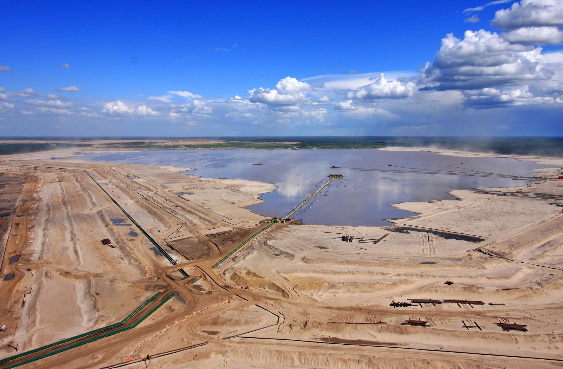 Study: Oil sands operations a major source of air pollution