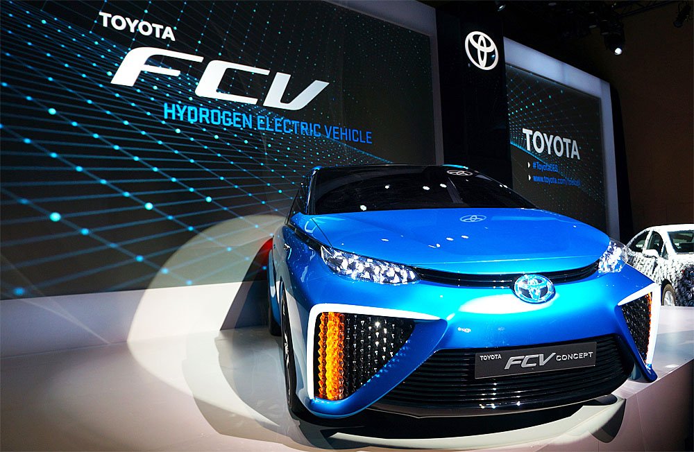 Toyota To Eliminate New Gasoline Cars By 2050