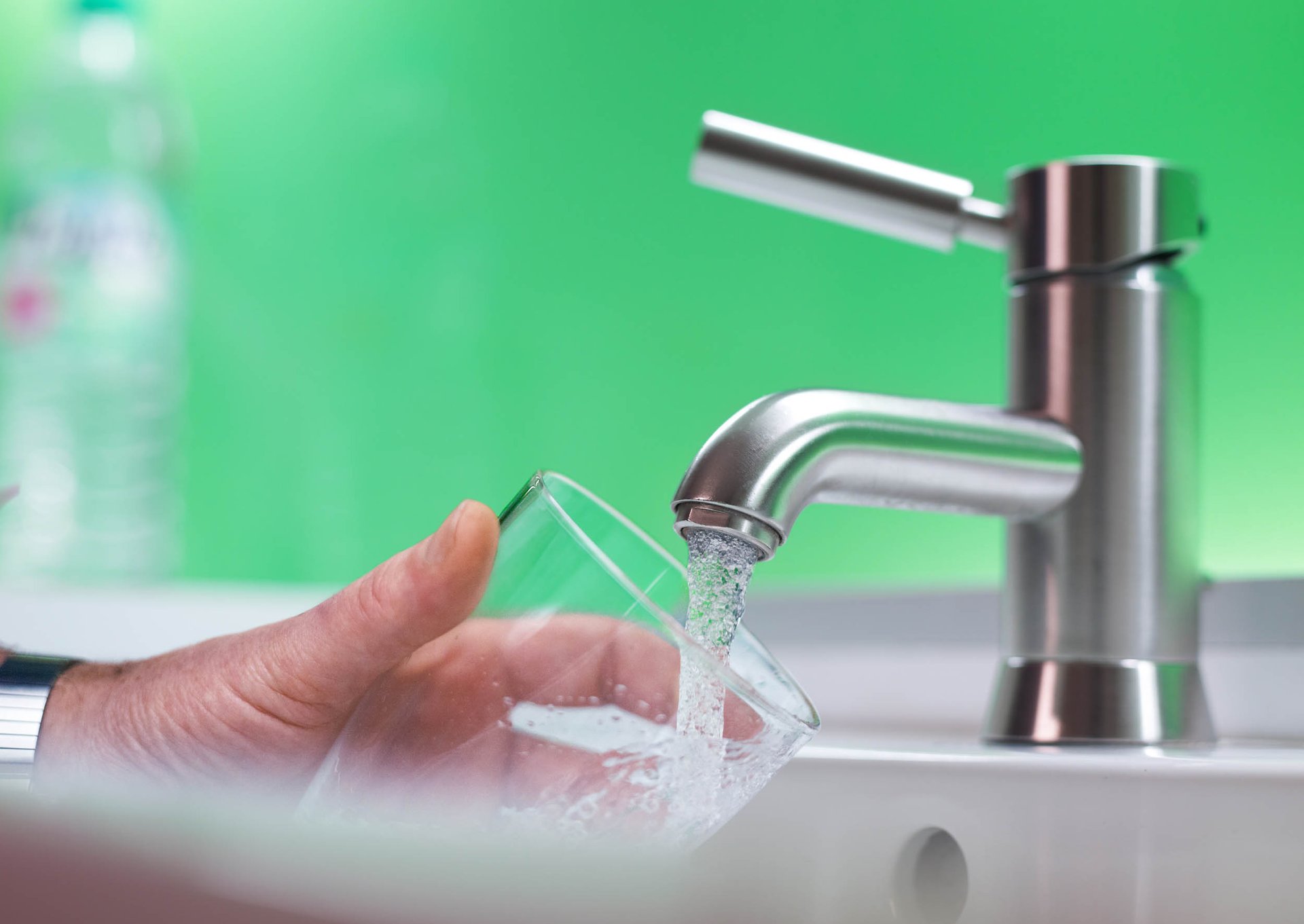 200 million gallons of fertilizer waste leaks into Florida drinking water