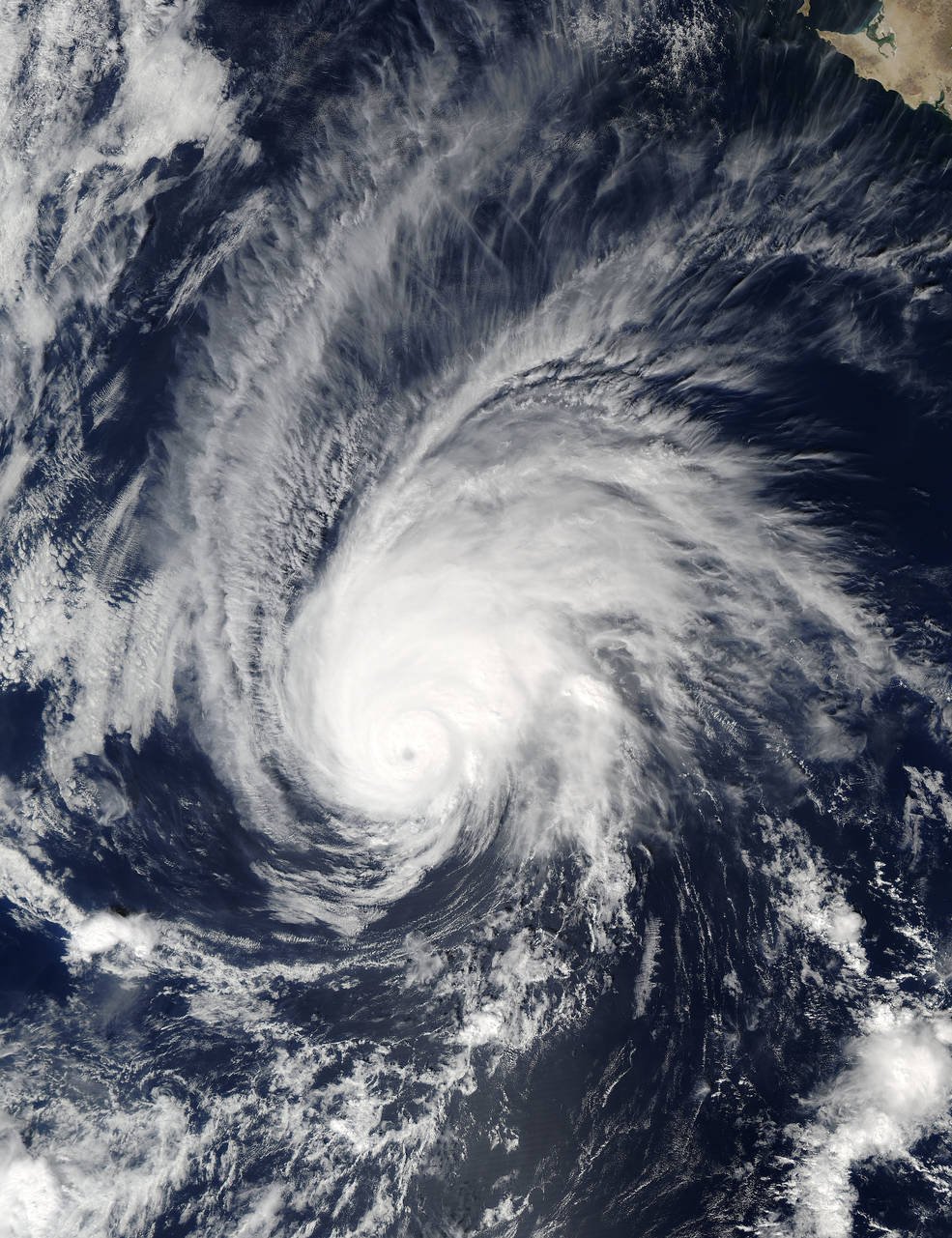 Hurricane Seymour fading fast