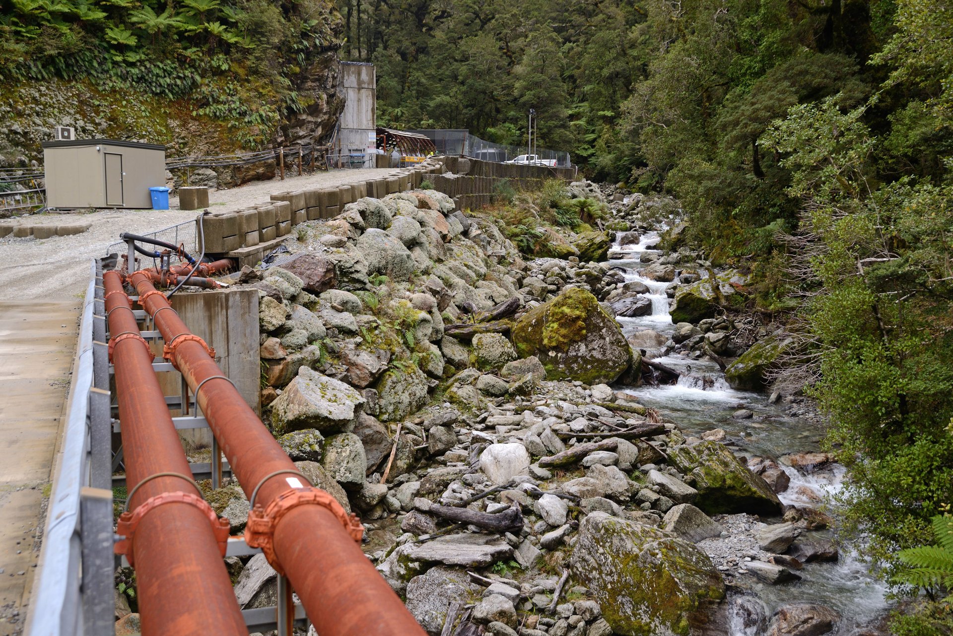 Obama enacts law to protect streams and forests from coal mining