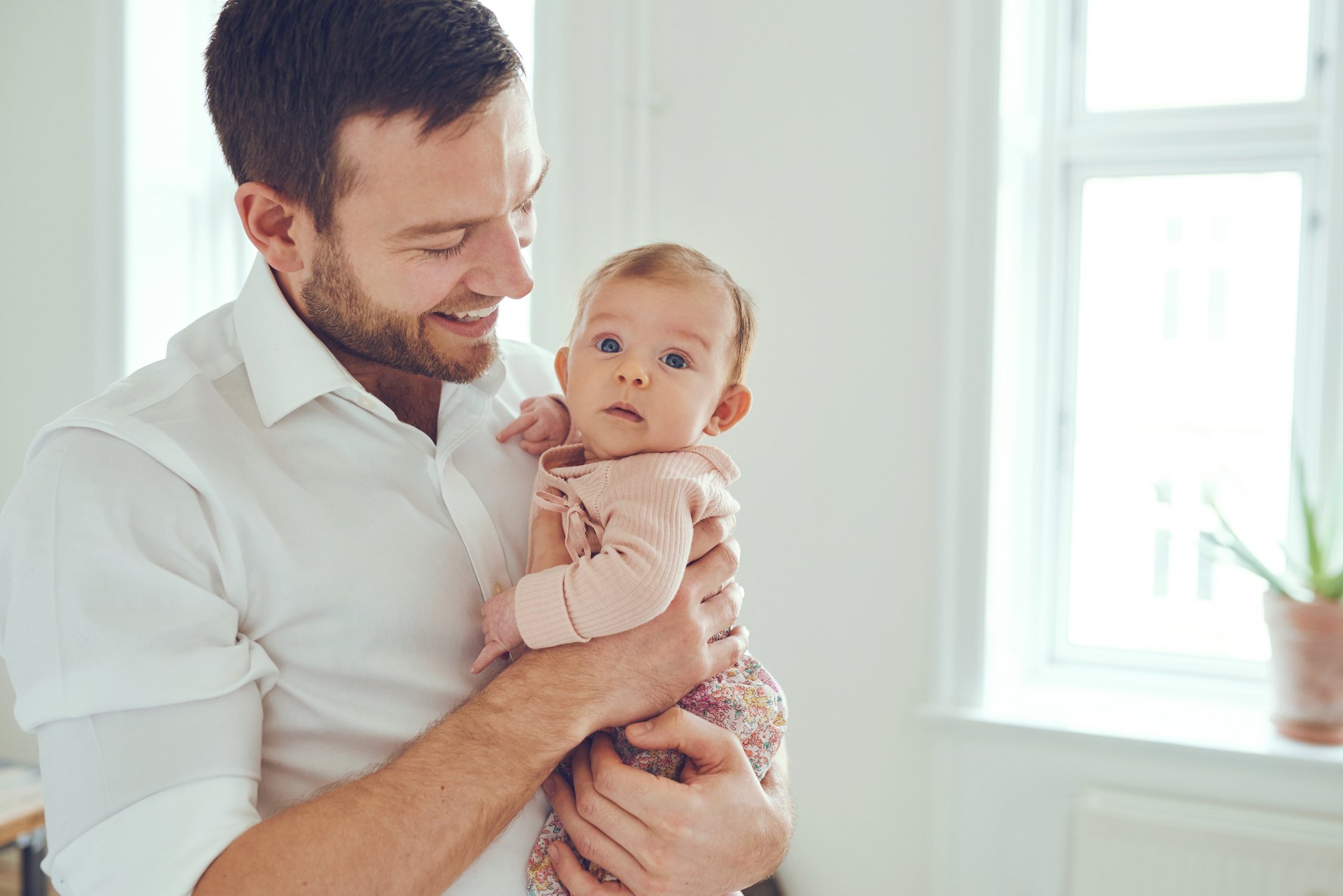 Study: Fathers treat daughters differently than sons