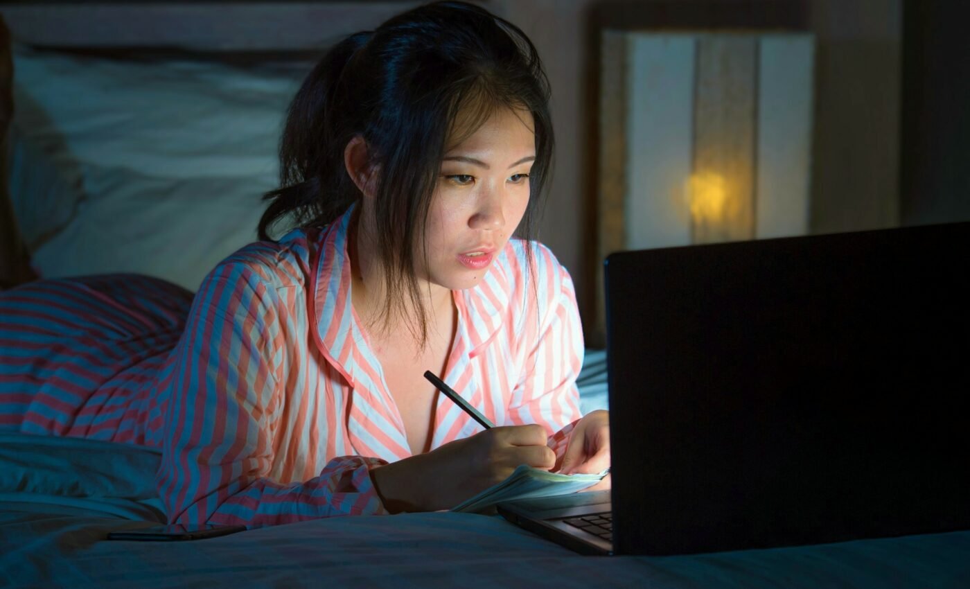 Blue light exposure may cause premature aging