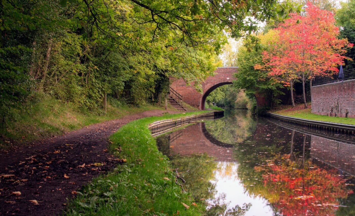 Visits to canals make people feel healthy and happy