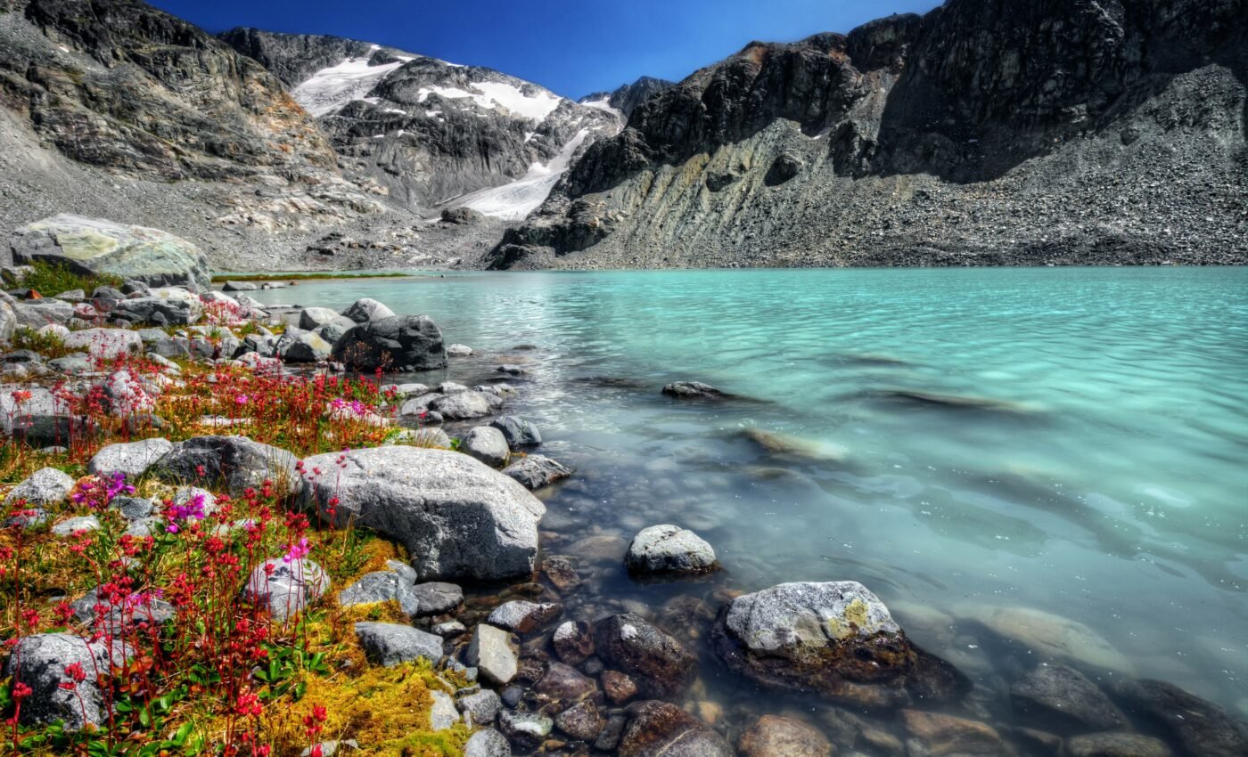 Arctic lakes are releasing methane from melting permafrost