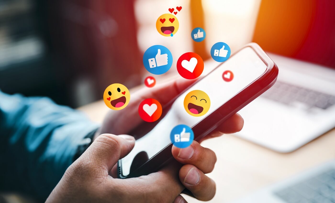 Social media use alters the adolescent brain