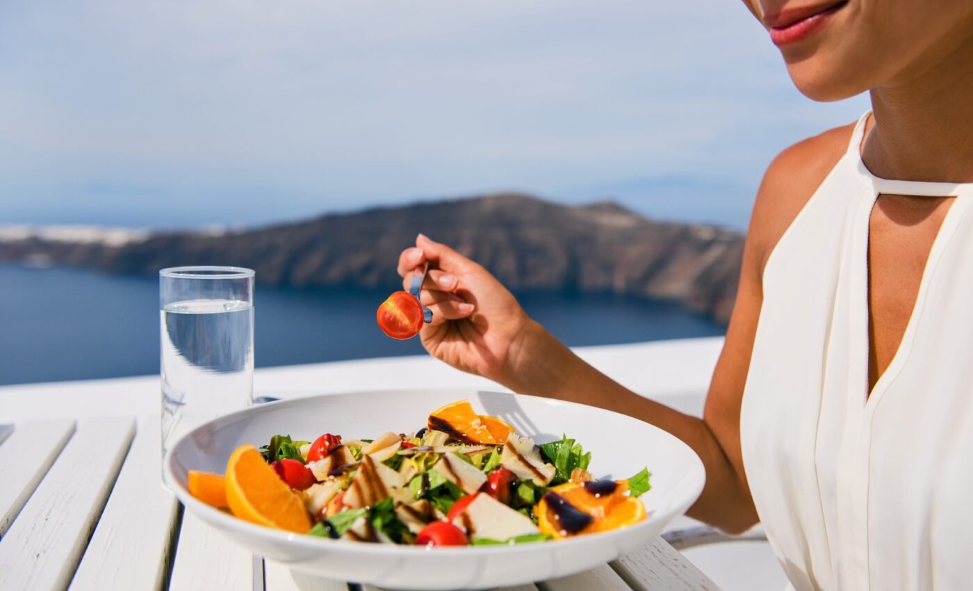 Women can live longer on the Mediterranean diet 