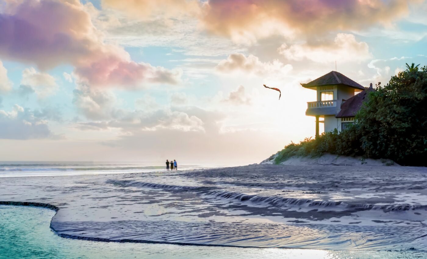 People living near the seaside enjoy better health