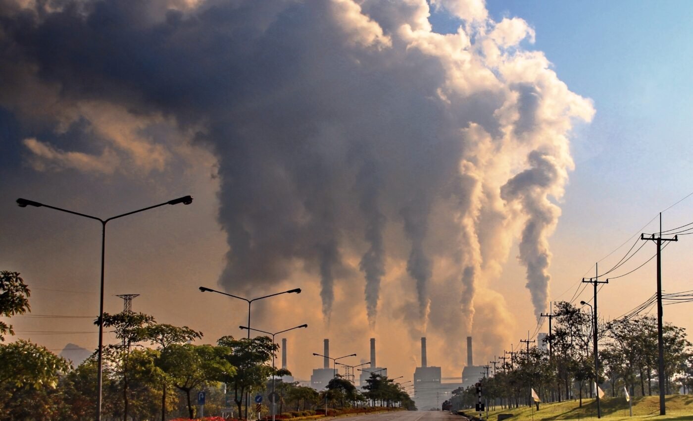 Air pollution linked to increase in antibiotic resistance
