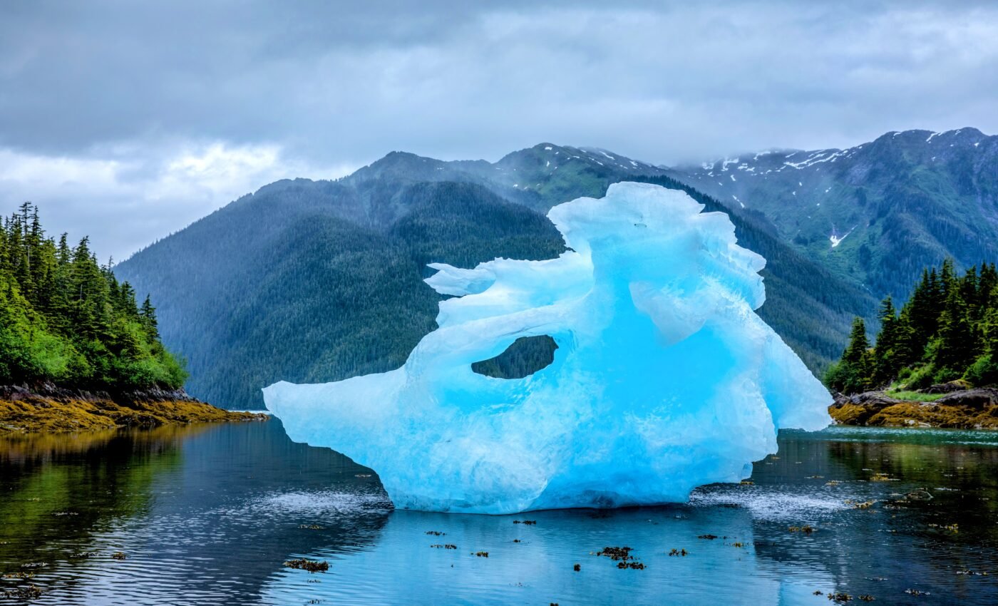Tiny air bubbles trapped in glacier ice accelerate the rate of melting
