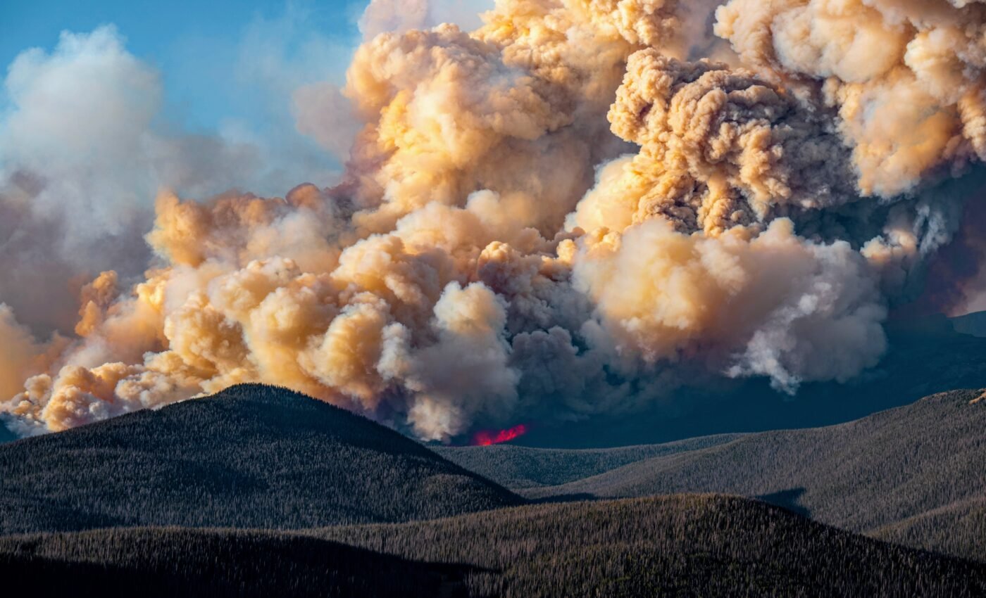 Air conditioning systems trap harmful particles from wildfire smoke 