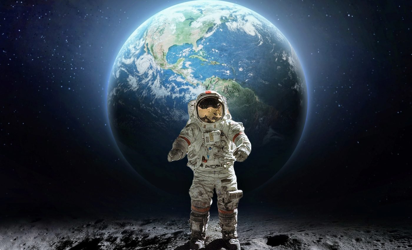 NASA is using virtual reality to train for moon missions