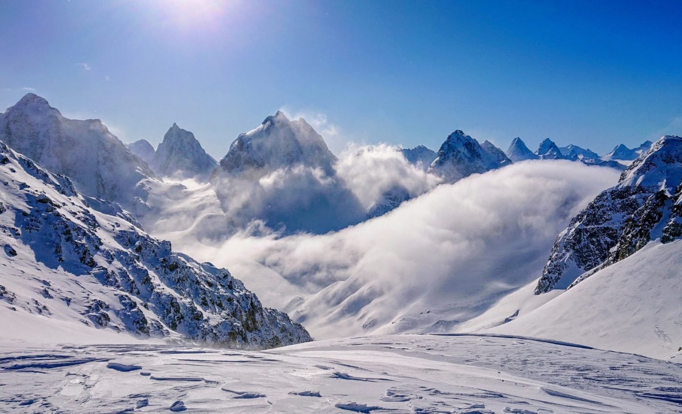 Rocky Mountain snow contains toxic metals from faraway mining