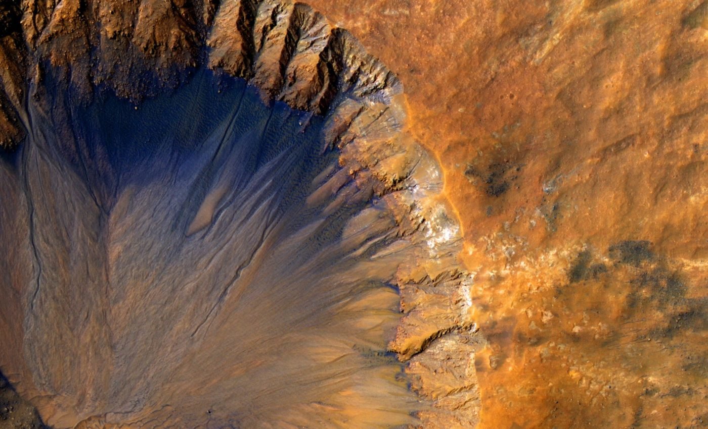New volcanic clues hint at ancient life on Mars