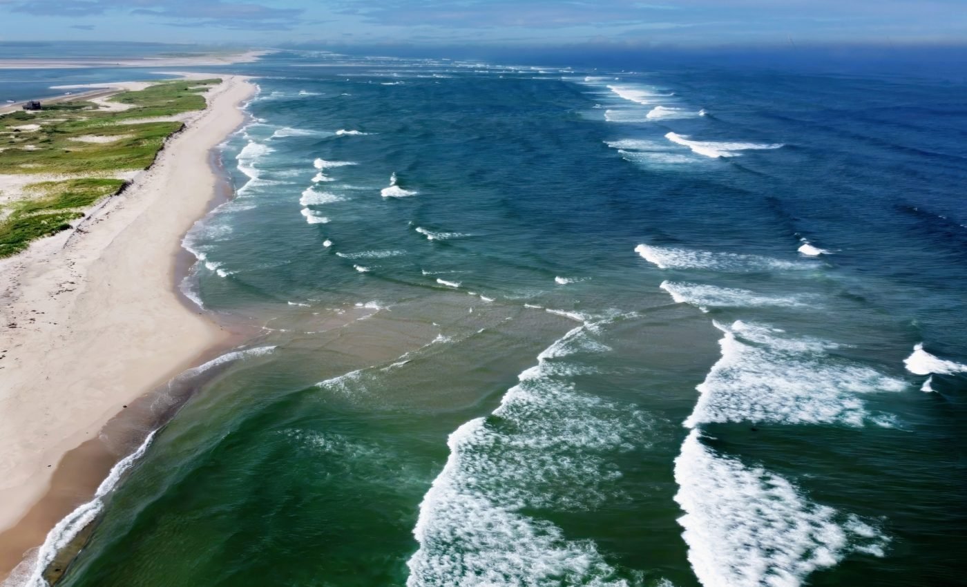Hidden reservoir of fresh water found miles beneath the ocean floor
